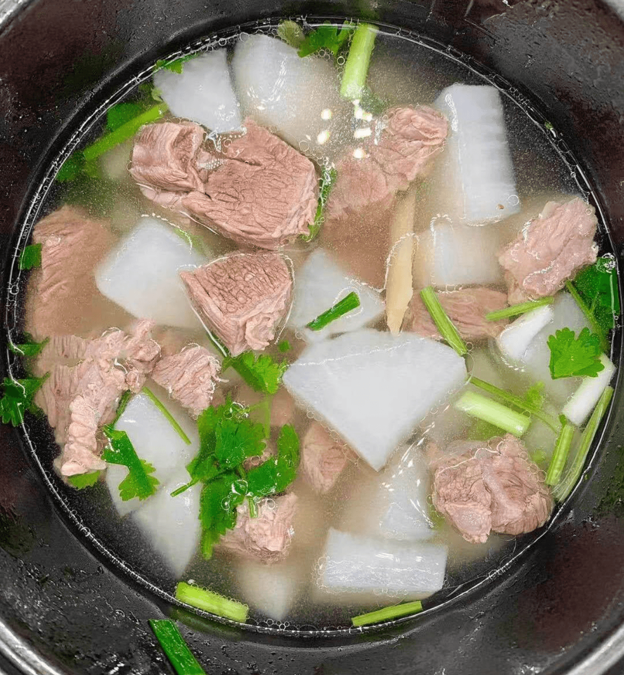 牛肉萝卜汤