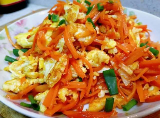 豆芽胡萝卜炒鸡蛋
